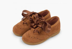 Zapato inglés niños en serraje - Color Camel